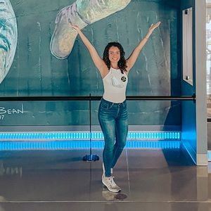 Meet your Posher, Noelia